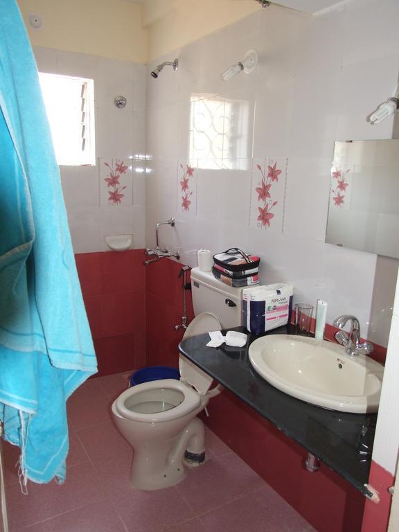 Empire Guest House Calangute Luaran gambar